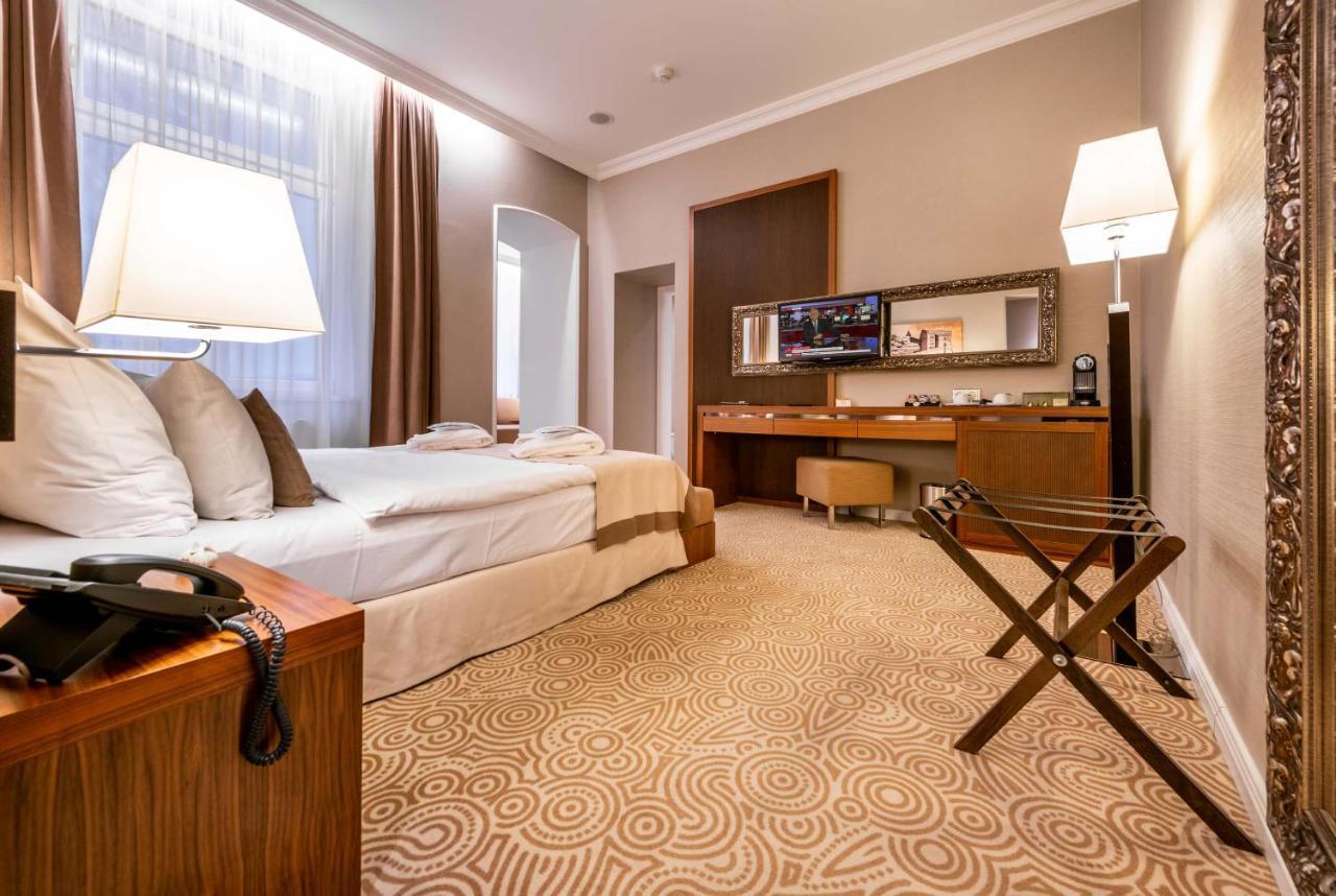 Hotel Elizabeth Trencin Bagian luar foto