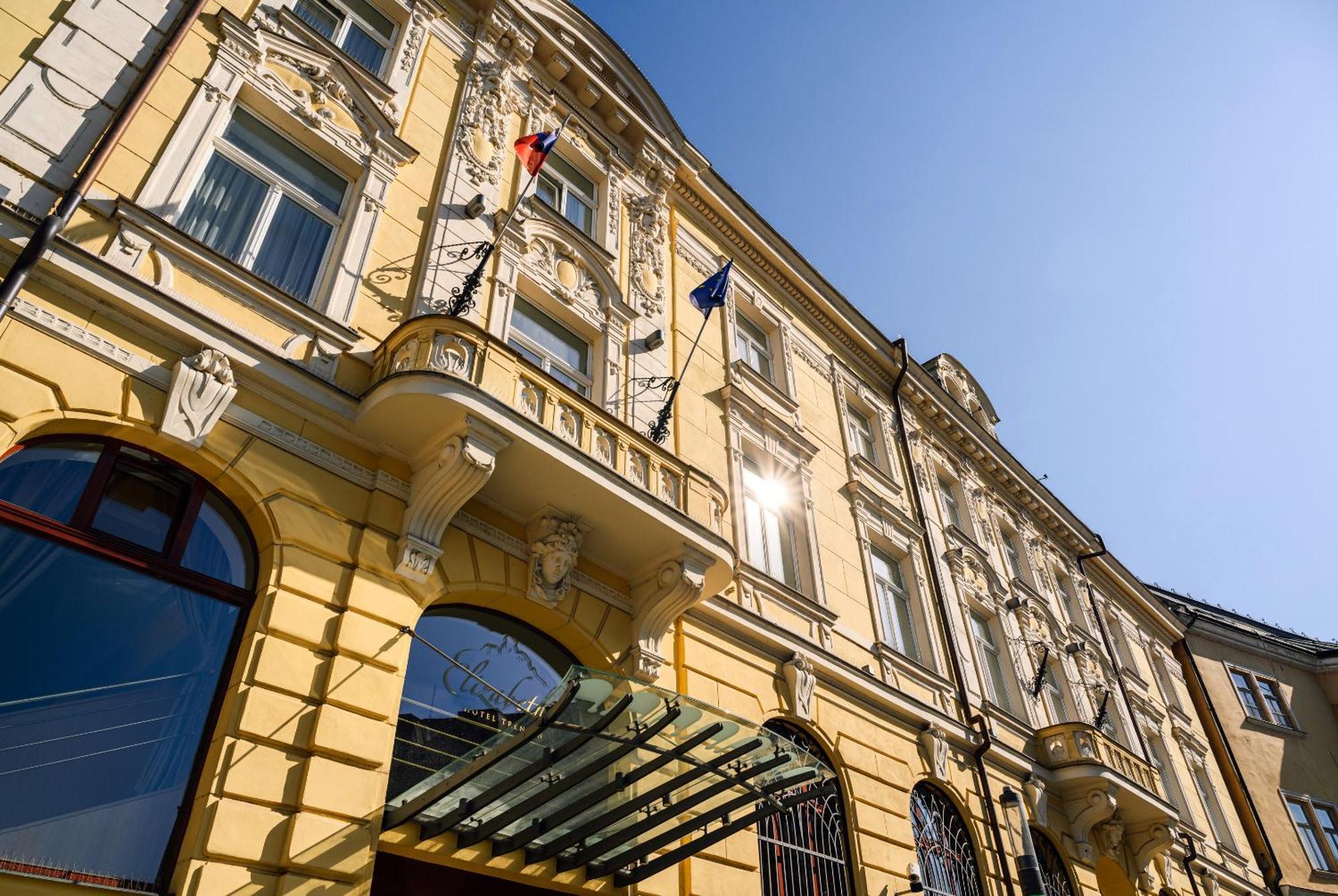Hotel Elizabeth Trencin Bagian luar foto
