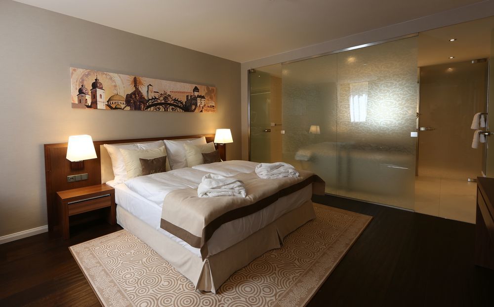 Hotel Elizabeth Trencin Bagian luar foto