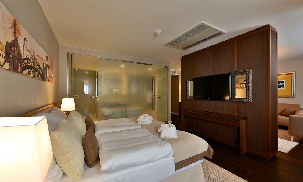 Hotel Elizabeth Trencin Bagian luar foto
