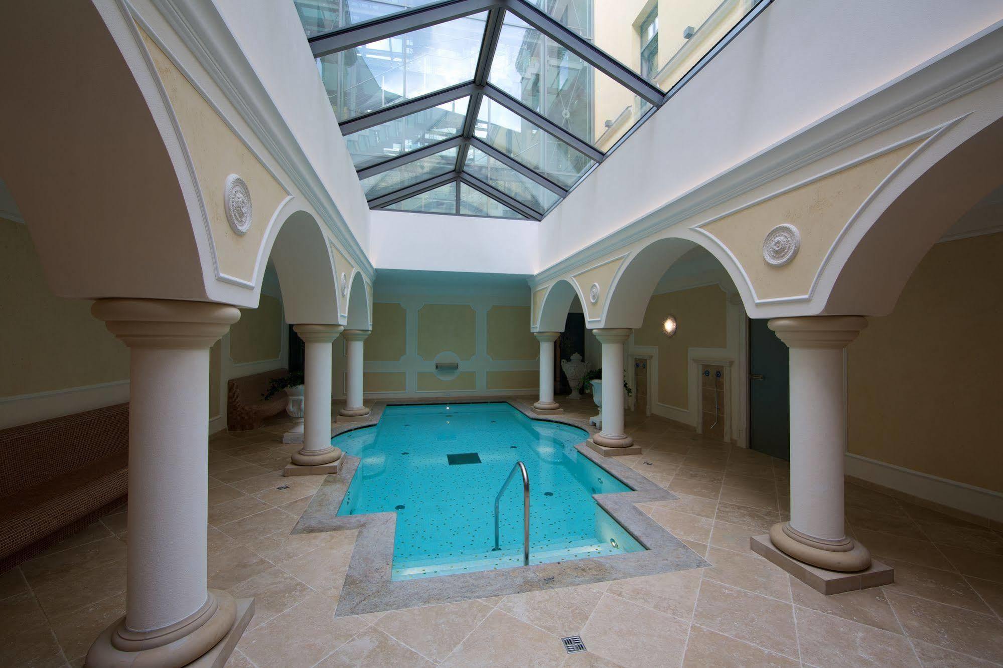 Hotel Elizabeth Trencin Bagian luar foto