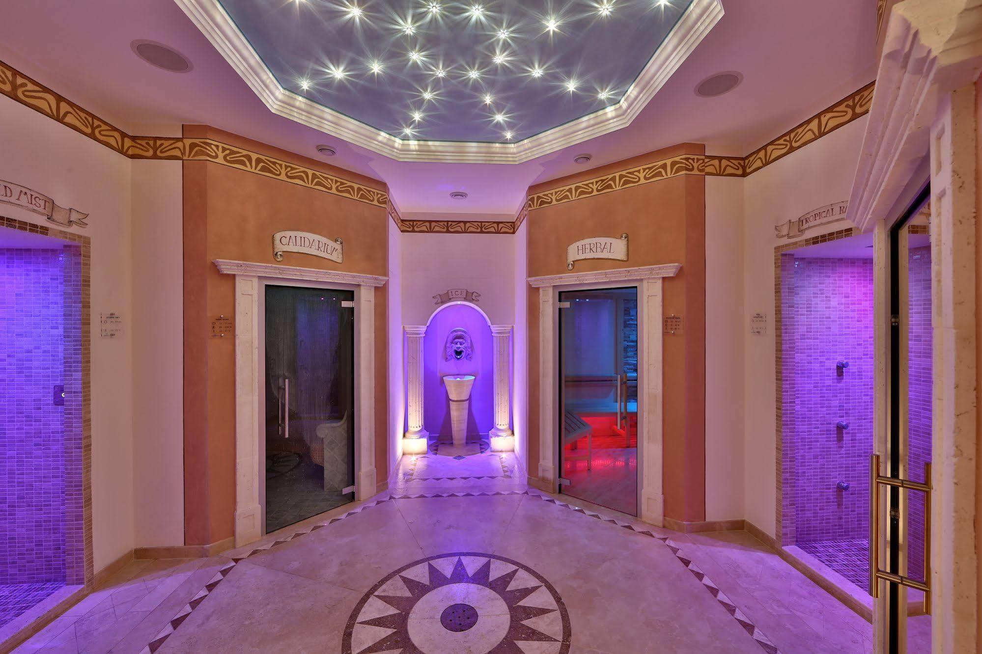 Hotel Elizabeth Trencin Bagian luar foto