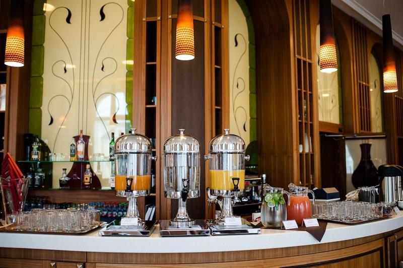 Hotel Elizabeth Trencin Bagian luar foto